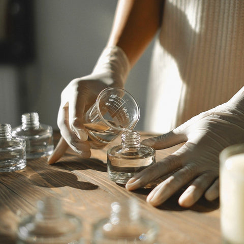 How to Make Your Perfume Last Longer: The Ultimate Guide - Parfums Eau Eau